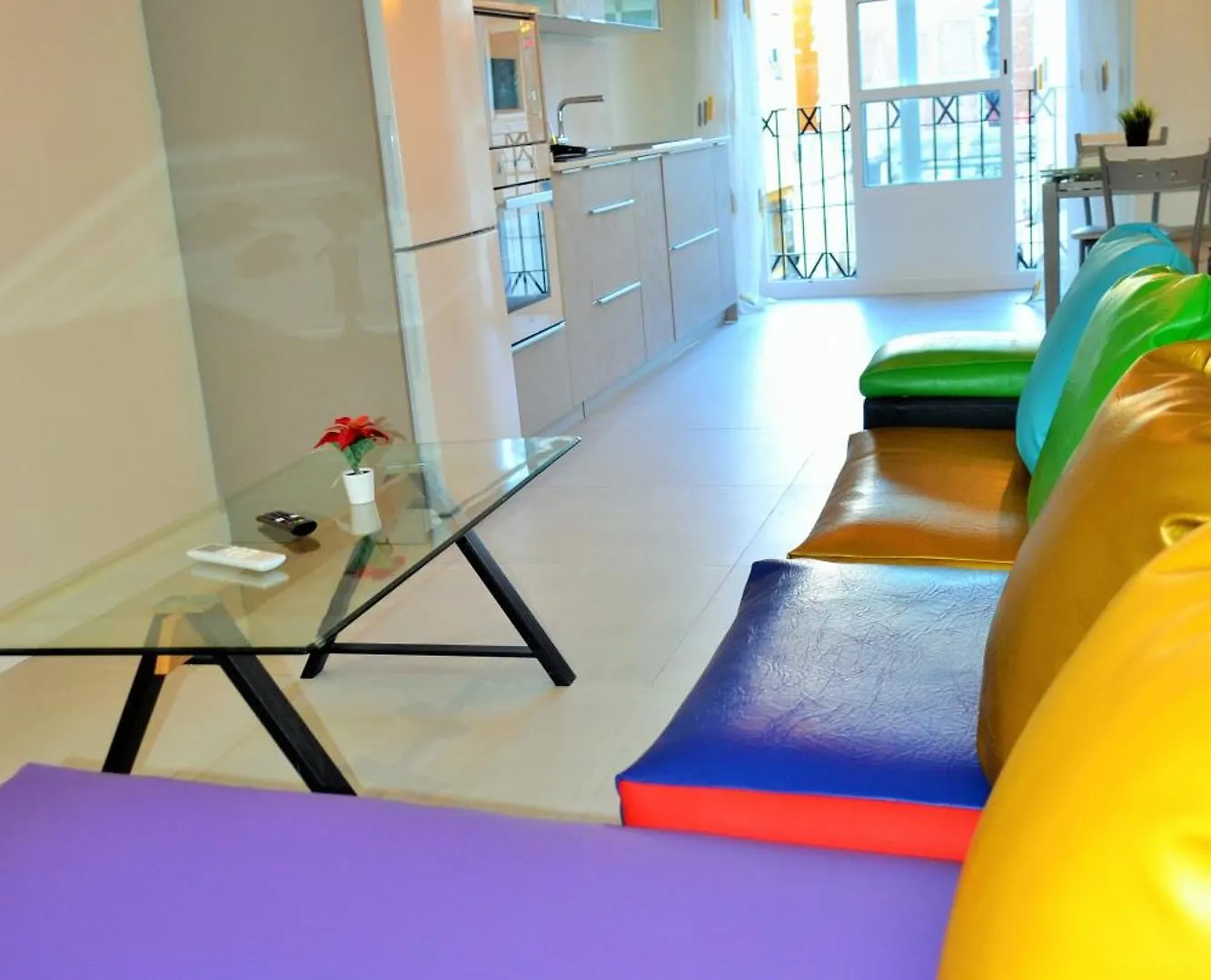 Centro Hospitales Saturno Daire Málaga İspanya