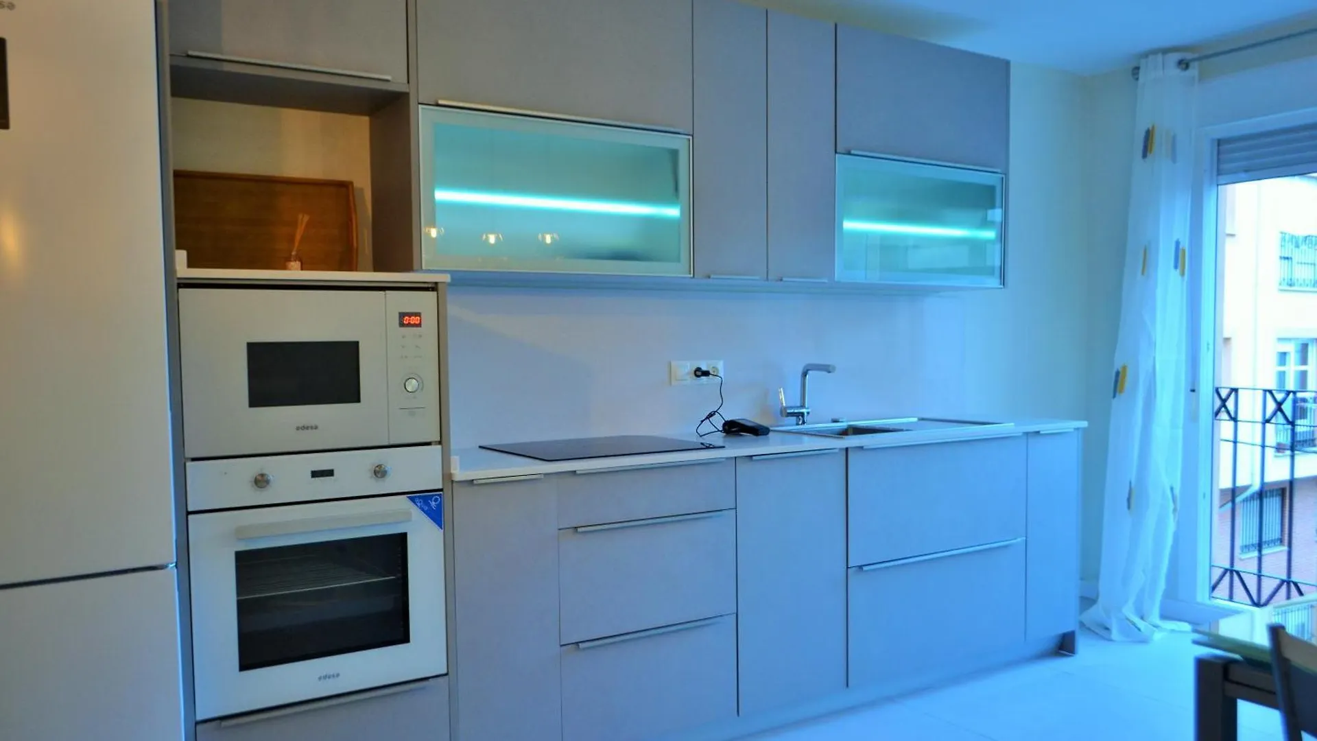 Centro Hospitales Saturno Apartment Malaga Spain