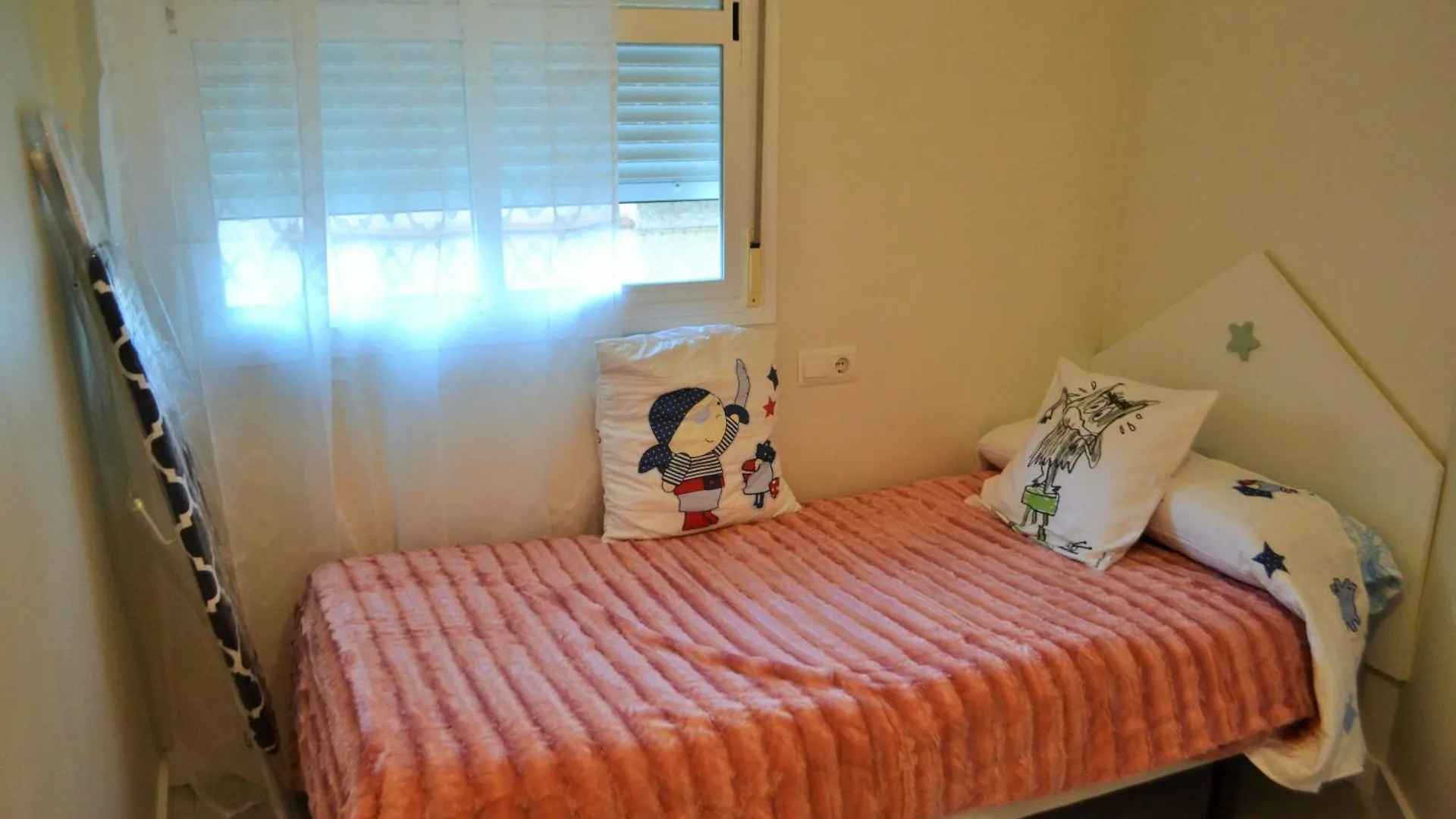 Centro Hospitales Saturno Apartment Malaga